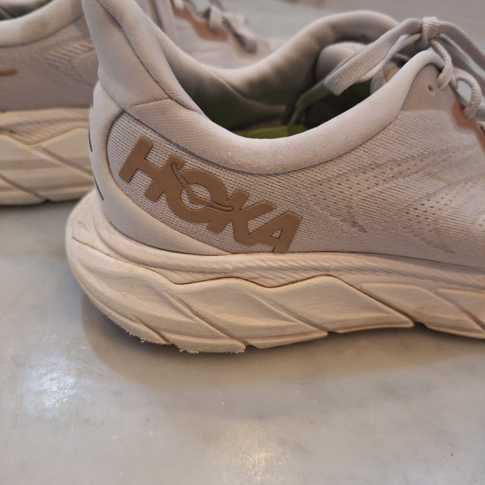 Hoka Arahi 6 Running Shoes Wom 10D White Rose Gold Wide Stability Sneakers AS IS